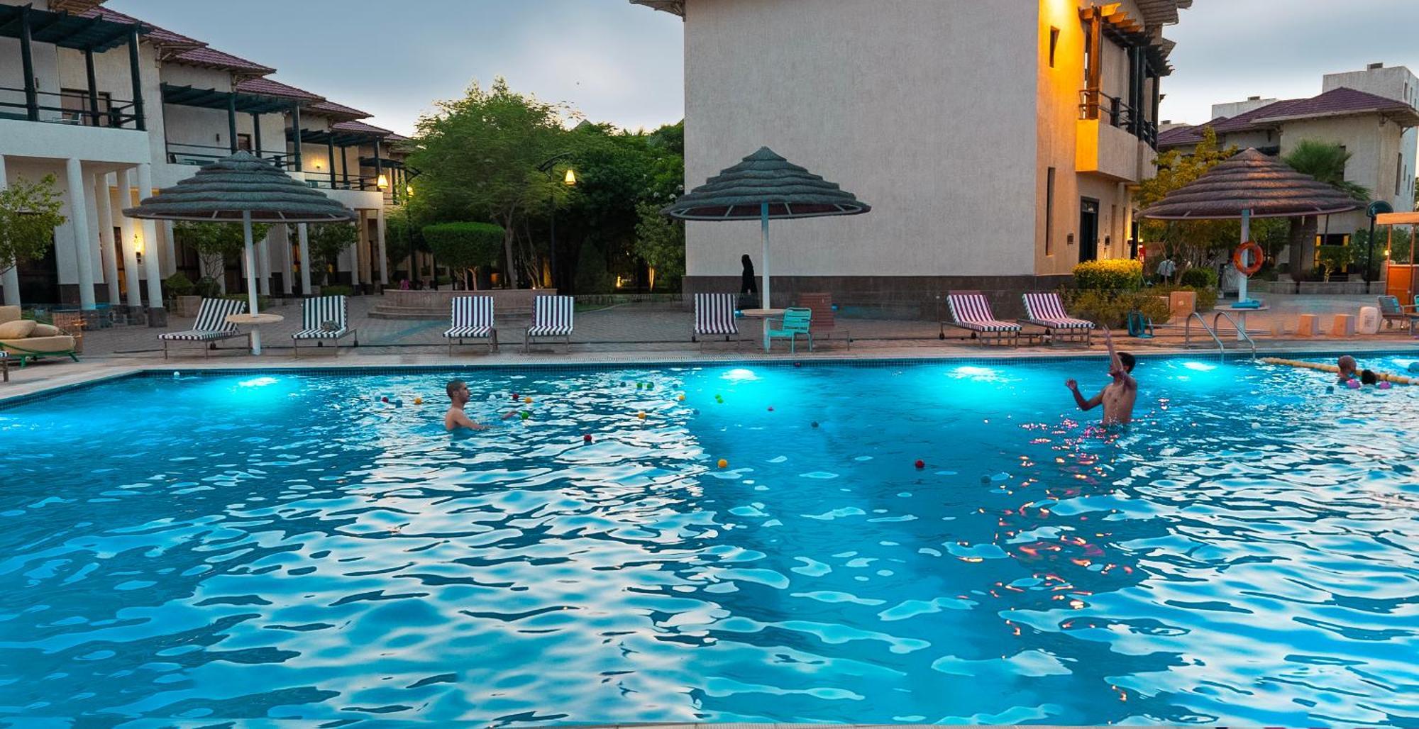 Braira Al Azizya Hotel&Resort El-Huber Dış mekan fotoğraf